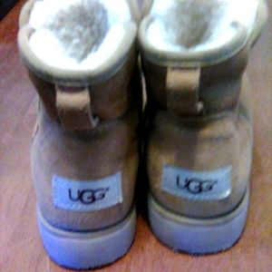 Ugg  kid size 2